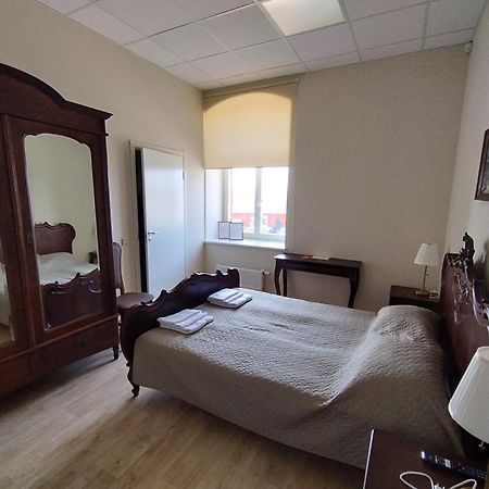 Eglute Hotel Šilutė Екстериор снимка